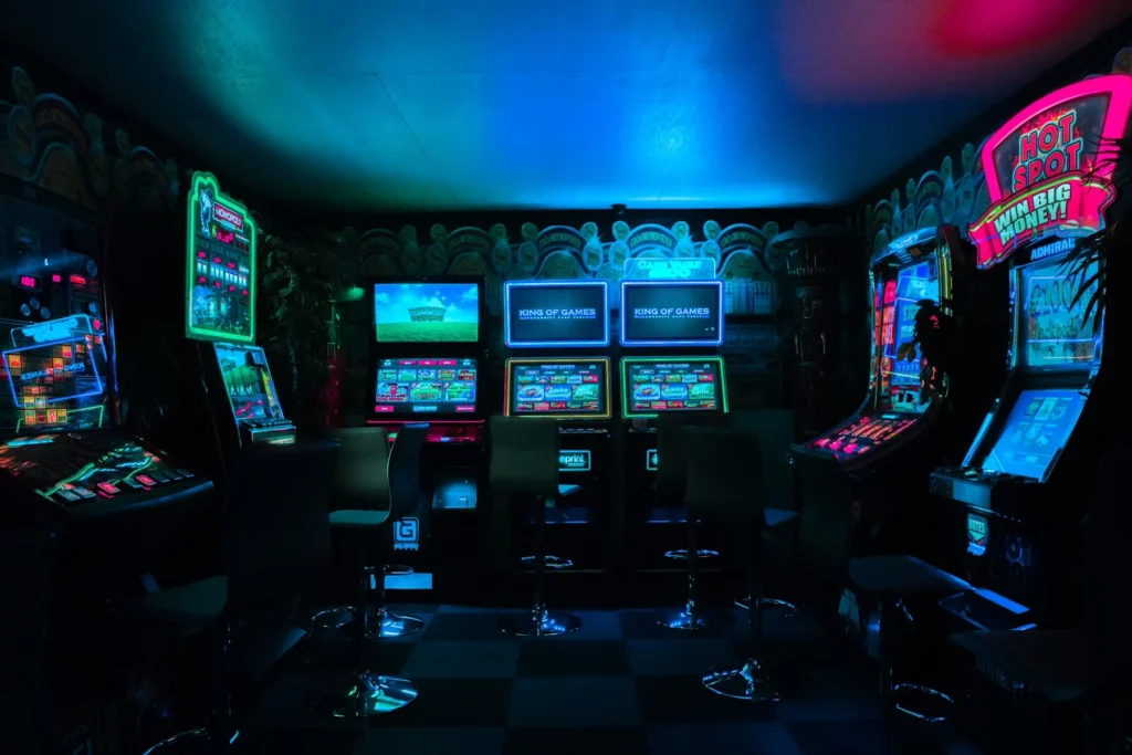 Sala giochi illuminata al neon
